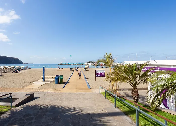 Seafront With View In The Center Of Cristianos شقة