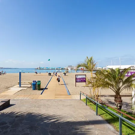 Seafront With View In The Center Of Cristianos Apartment