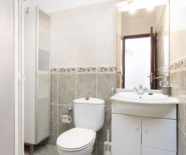 Seafront With View In The Center Of Cristianos * Los Cristianos (Tenerife)